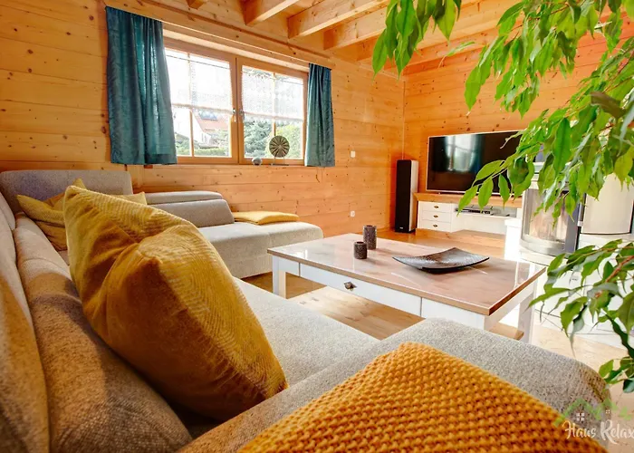 Haus-relax - No Business B00king - No Fitters *